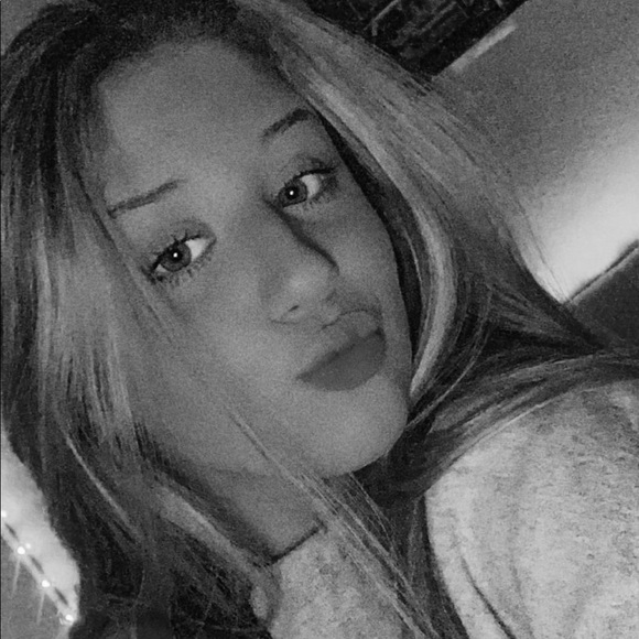 Meet your Posher, Devin - Picture 1 of 1